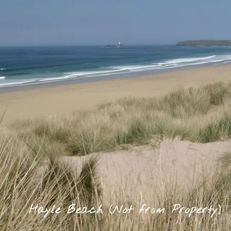 B12 Branksome, Riviere Towans * Hayle